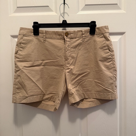 Old Navy Tan Flat Front Shorts Size 10 - Picture 1 of 3